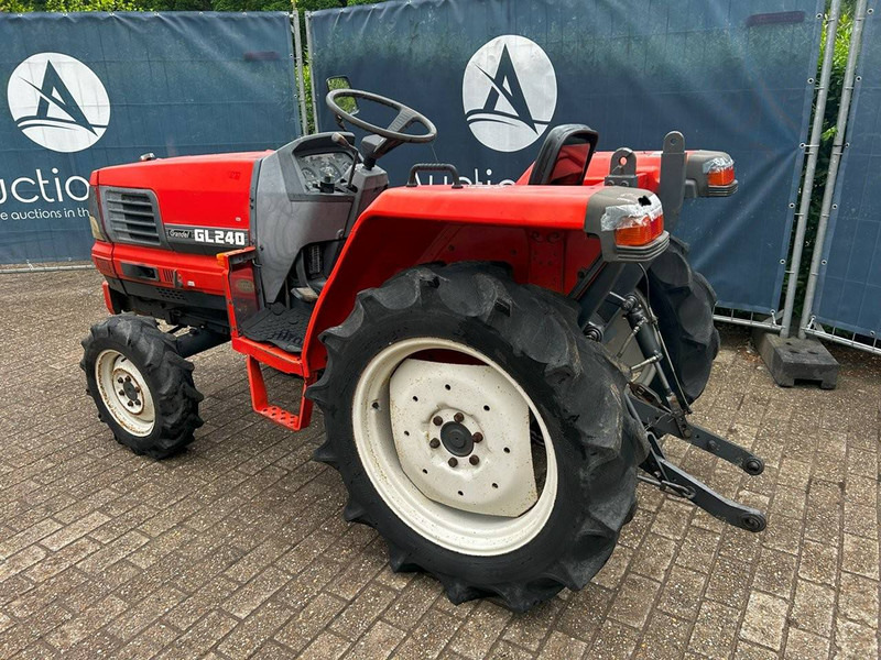 Kubota GL240 - Traktor: bild 2 Kubota GL240 - Traktor: bild 2