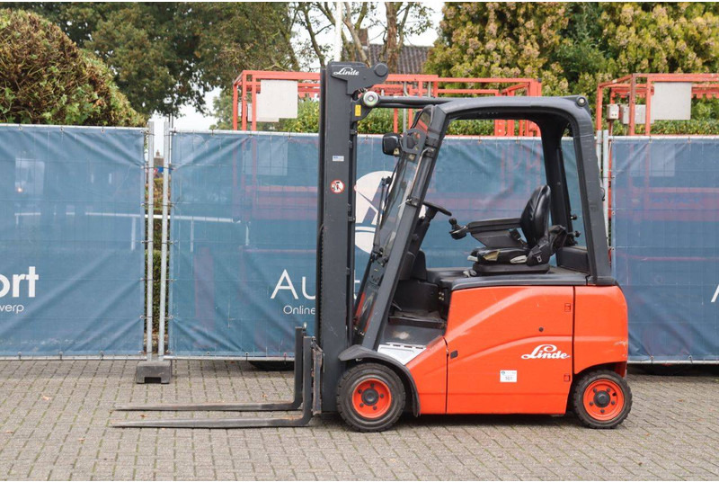 Linde E20PH-01 - Eltruck: bild 1 Linde E20PH-01 - Eltruck: bild 1