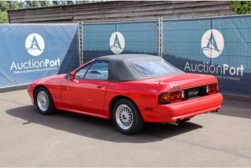 Mazda RX-7 FC Convertible - Personbil: bild 4 Mazda RX-7 FC Convertible - Personbil: bild 4