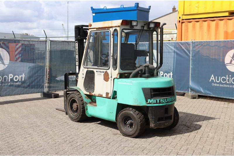 Mitsubishi FD-30 - Dieseltruck: bild 4 Mitsubishi FD-30 - Dieseltruck: bild 4
