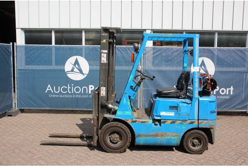 Mitsubishi FG 14 - Gasoltruck: bild 2 Mitsubishi FG 14 - Gasoltruck: bild 2