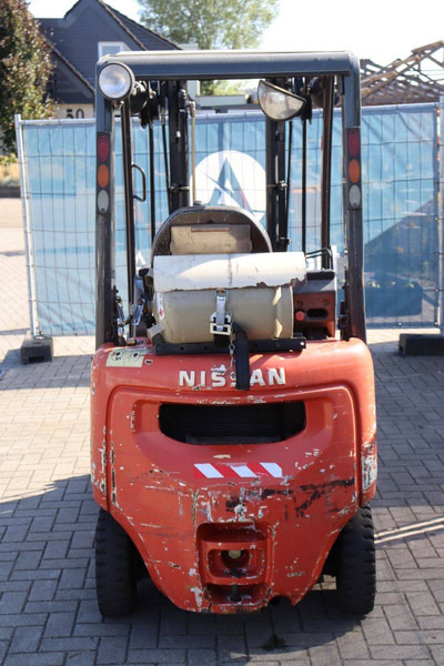 Nissan PD01A15PQ - Gasoltruck: bild 5 Nissan PD01A15PQ - Gasoltruck: bild 5