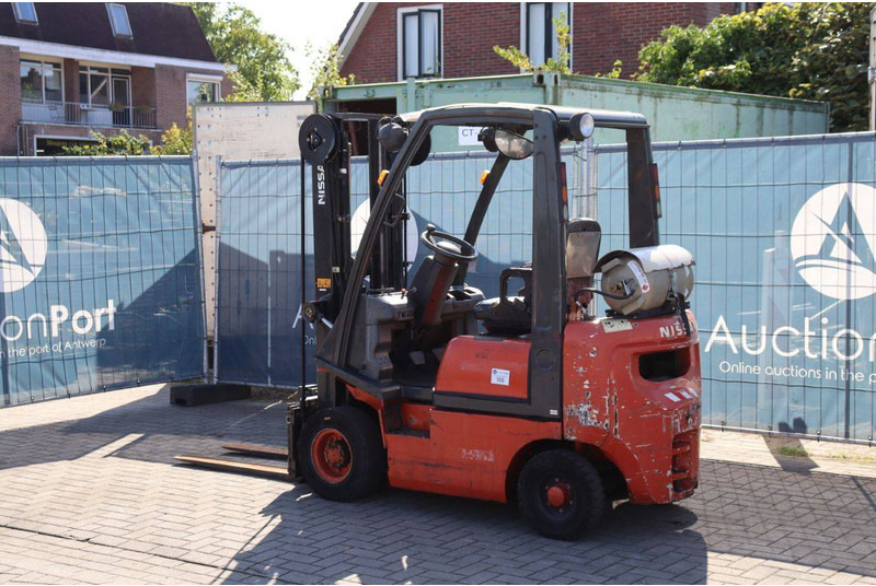 Nissan PD01A15PQ - Gasoltruck: bild 3 Nissan PD01A15PQ - Gasoltruck: bild 3