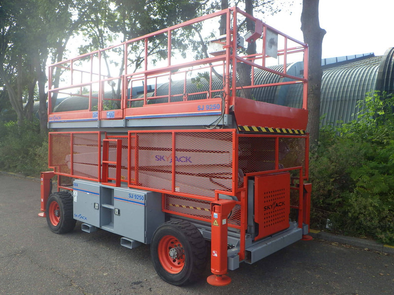 Skyjack SJ9250RT - Saxlift: bild 3 Skyjack SJ9250RT - Saxlift: bild 3