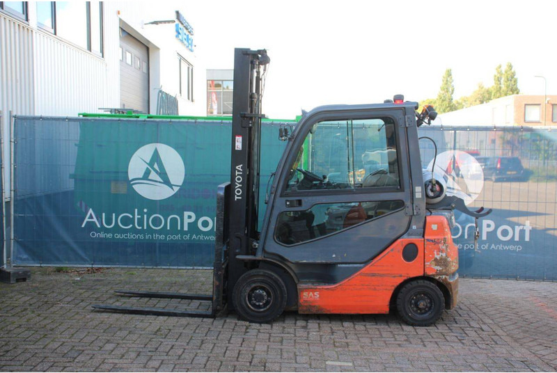 Toyota 02-8FGF18 - Gasoltruck: bild 2 Toyota 02-8FGF18 - Gasoltruck: bild 2