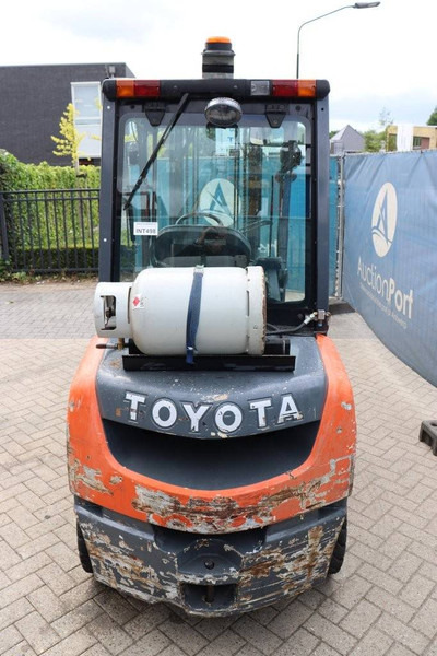 Toyota 02-8FGF30 - Gasoltruck: bild 5 Toyota 02-8FGF30 - Gasoltruck: bild 5