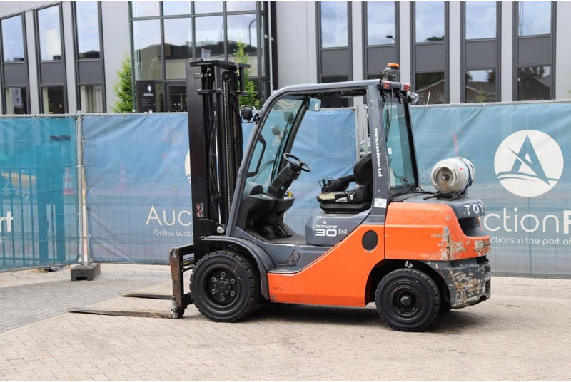Toyota 02-8FGF30 - Gasoltruck: bild 3 Toyota 02-8FGF30 - Gasoltruck: bild 3