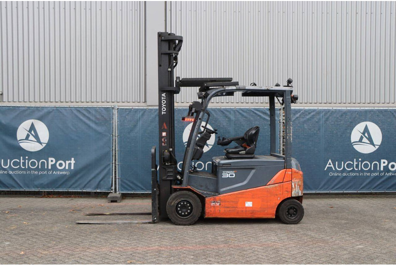 Toyota 8FBMT30 - Eltruck: bild 2 Toyota 8FBMT30 - Eltruck: bild 2