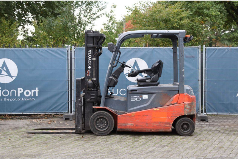 Toyota 8FBMT30 - Eltruck: bild 2 Toyota 8FBMT30 - Eltruck: bild 2