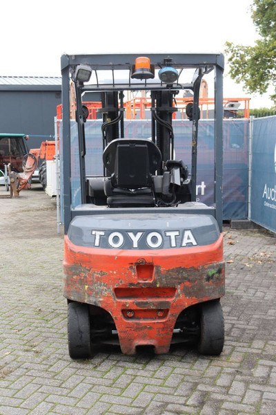 Toyota 8FBMT30 - Eltruck: bild 5 Toyota 8FBMT30 - Eltruck: bild 5