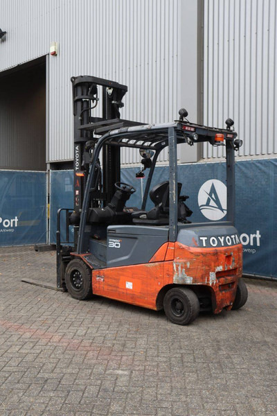 Toyota 8FBMT30 - Eltruck: bild 4 Toyota 8FBMT30 - Eltruck: bild 4
