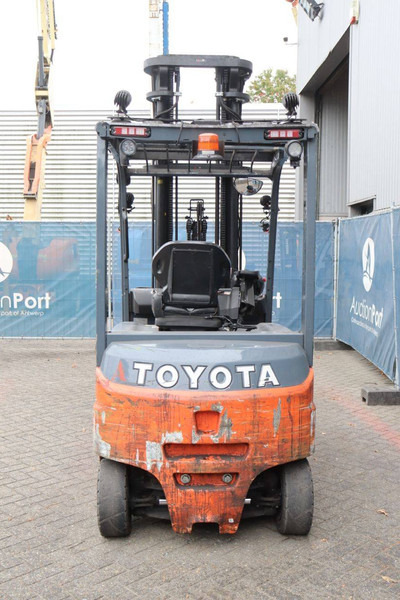 Toyota 8FBMT30 - Eltruck: bild 5 Toyota 8FBMT30 - Eltruck: bild 5
