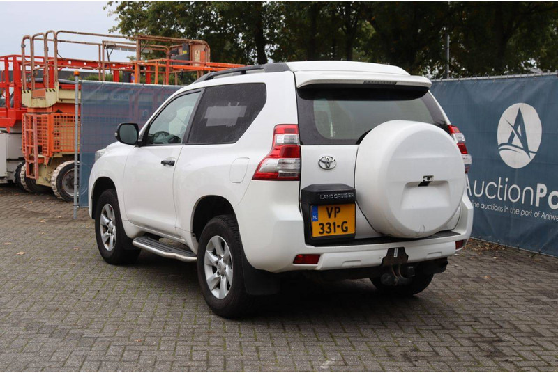 Toyota Land Cruiser - Sedan: bild 4 Toyota Land Cruiser - Sedan: bild 4