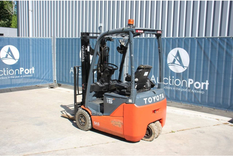 Toyota Traigo 15 - Eltruck: bild 3 Toyota Traigo 15 - Eltruck: bild 3