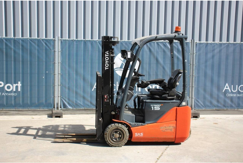 Toyota Traigo 15 - Eltruck: bild 1 Toyota Traigo 15 - Eltruck: bild 1
