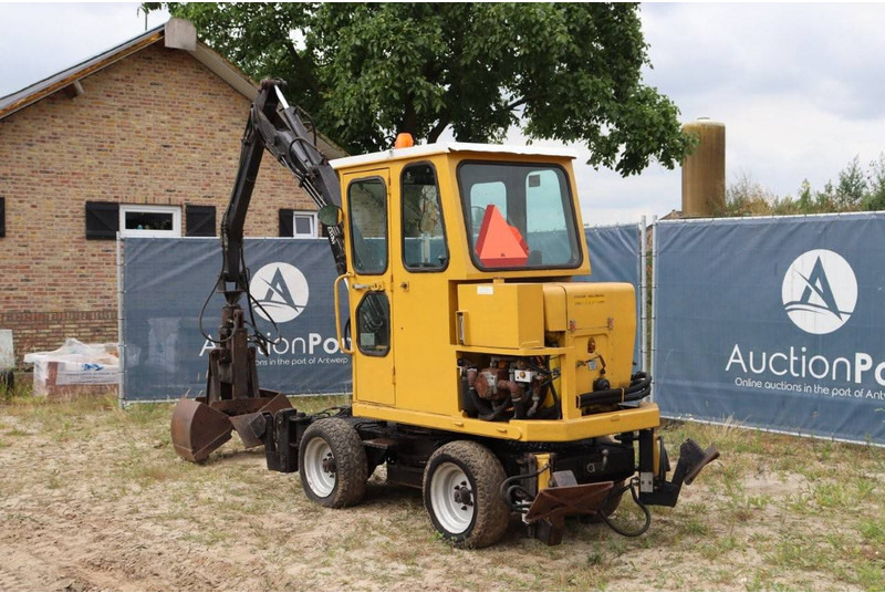 VERMEER ERM S 500 - Grävmaskin på däck: bild 4 VERMEER ERM S 500 - Grävmaskin på däck: bild 4