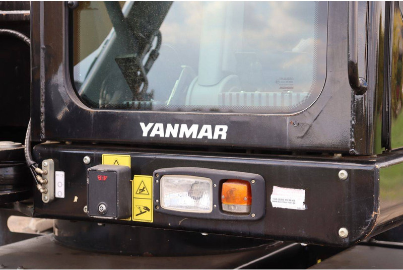 Grävmaskin på däck Yanmar B110W: bild 16