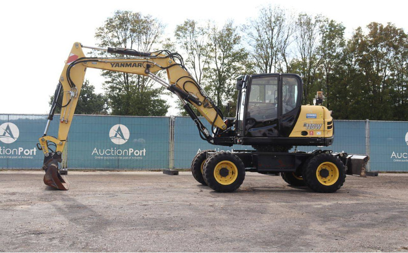 Yanmar B110W - Grävmaskin på däck: bild 1 Yanmar B110W - Grävmaskin på däck: bild 1