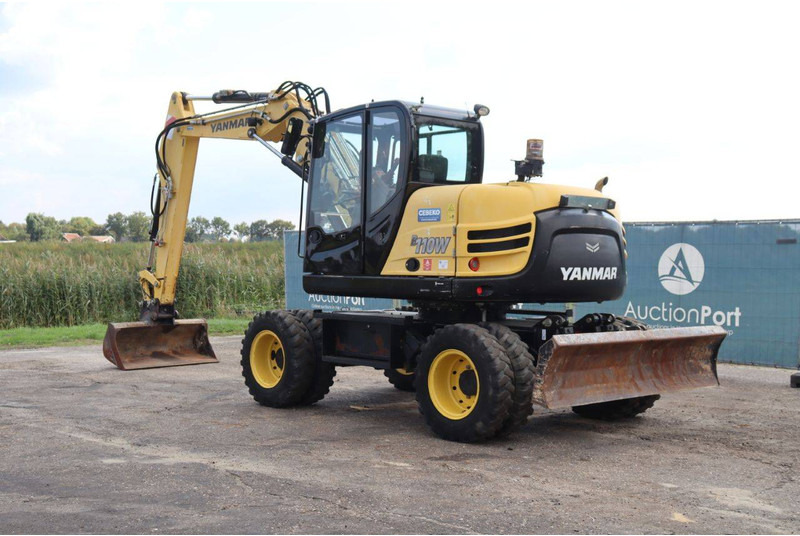 Yanmar B110W - Grävmaskin på däck: bild 4 Yanmar B110W - Grävmaskin på däck: bild 4