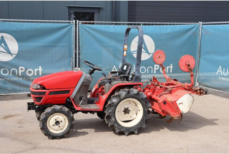 Yanmar - Traktor: bild 1 Yanmar - Traktor: bild 1