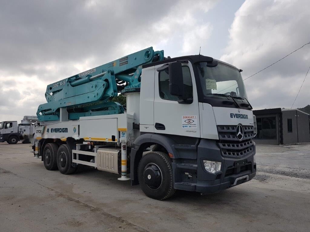 Mercedes-Benz 3343 P - Betongpump: bild 2 Mercedes-Benz 3343 P - Betongpump: bild 2