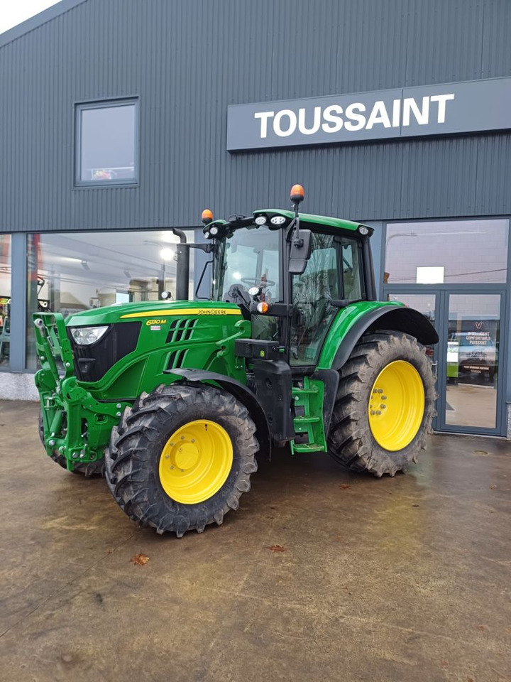 John Deere 6130m - Traktor: bild 1 John Deere 6130m - Traktor: bild 1