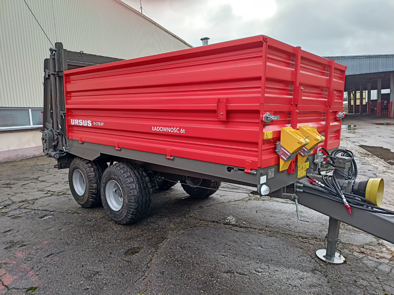 Ursus Rozrzutnik obornika 6 t / Разбрасыватель навоза / Miststreuer / Manure spreader 6 t - Kletgödselspridare: bild 3 Ursus Rozrzutnik obornika 6 t / Разбрасыватель навоза / Miststreuer / Manure spreader 6 t - Kletgödselspridare: bild 3