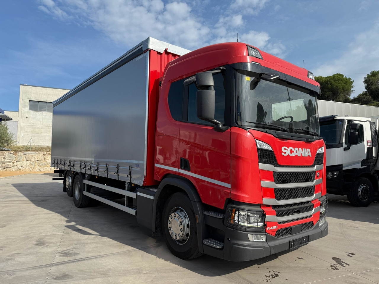SCANIA R450 E6 (Tauliner) - Kapellbil: bild 2 SCANIA R450 E6 (Tauliner) - Kapellbil: bild 2