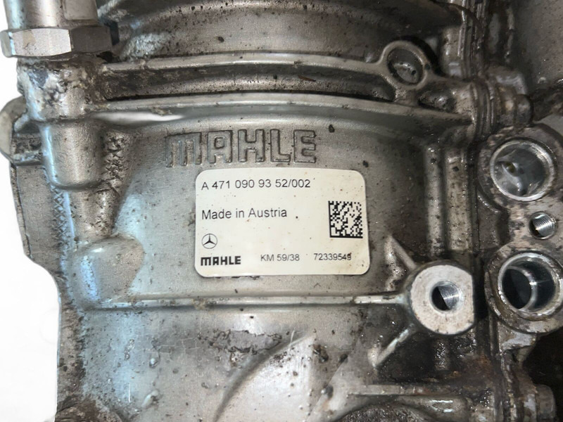 Mercedes-Benz - Oljefilter: bild 2 Mercedes-Benz - Oljefilter: bild 2