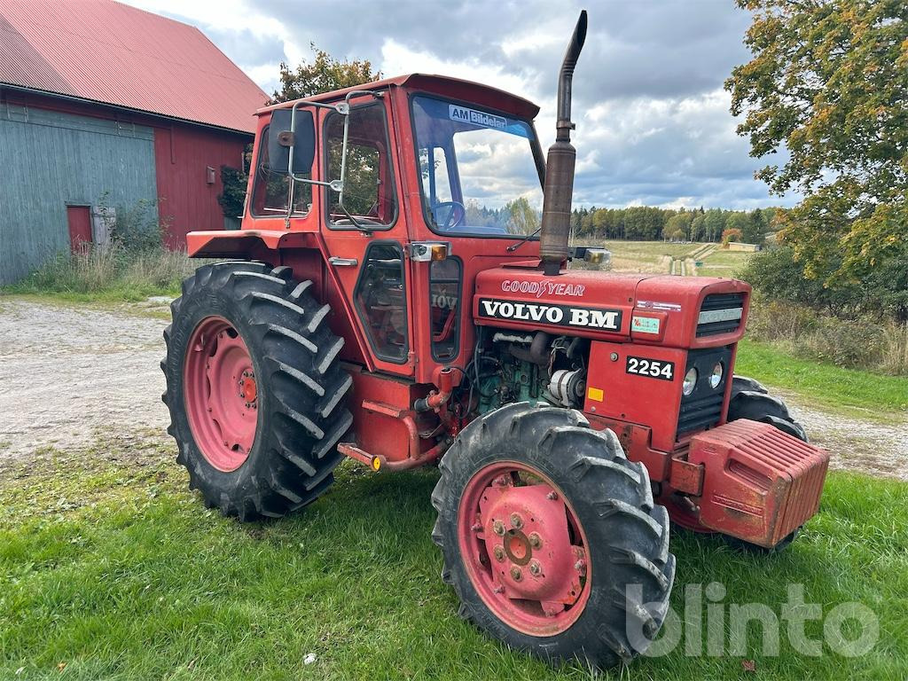 BM VOLVO 2254 - Traktor: bild 1 BM VOLVO 2254 - Traktor: bild 1