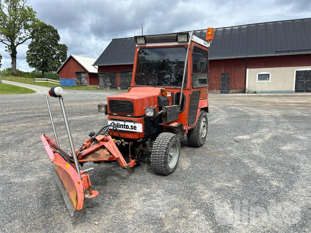 HAKOTRAC 3800 D - Traktor: bild 1 HAKOTRAC 3800 D - Traktor: bild 1