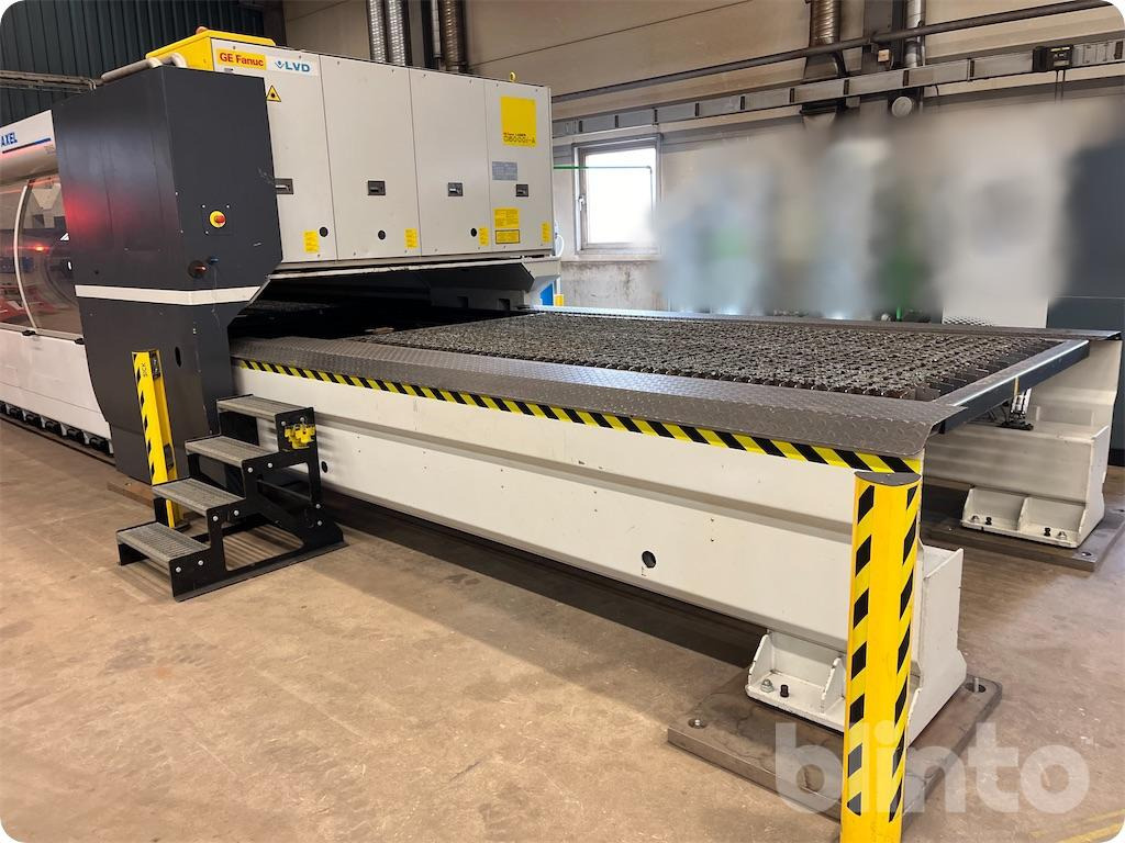 LVD Axel 3015 LIN-S - Metallbearbetningsmaskin: bild 5 LVD Axel 3015 LIN-S - Metallbearbetningsmaskin: bild 5