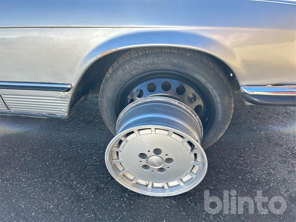 Mercedes 350 SL - Personbil: bild 4 Mercedes 350 SL - Personbil: bild 4