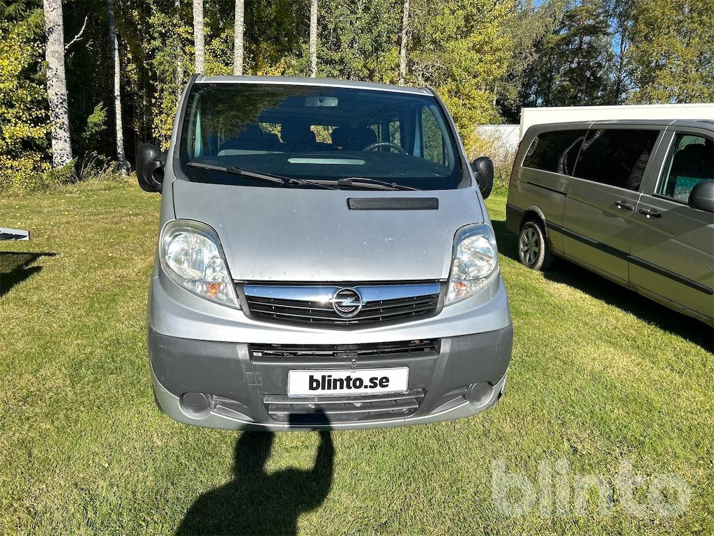 Opel Vivaro 2.0CDT - Minibuss, Persontransport: bild 2 Opel Vivaro 2.0CDT - Minibuss, Persontransport: bild 2