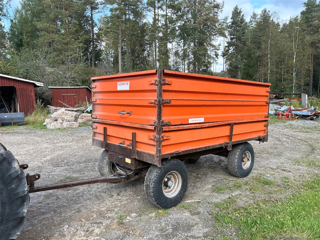 Sonny 8m3 med spannmålsvagn - Traktorvagn: bild 2 Sonny 8m3 med spannmålsvagn - Traktorvagn: bild 2