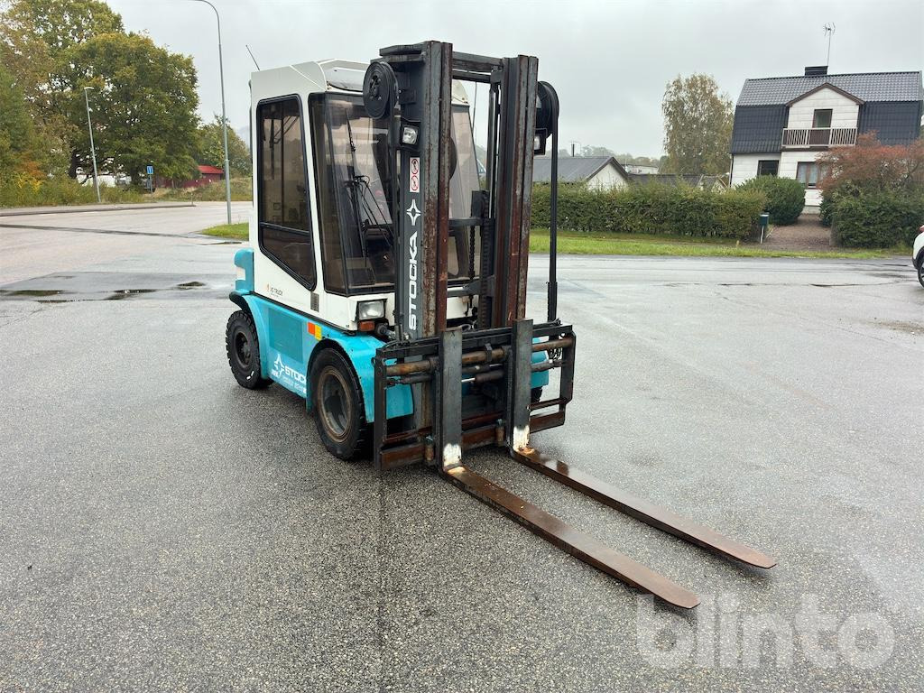 Stocka DH40 - Dieseltruck: bild 3 Stocka DH40 - Dieseltruck: bild 3