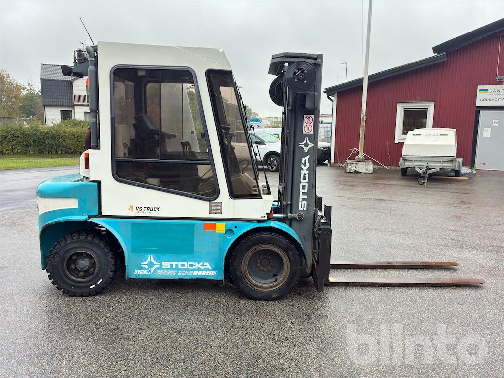 Stocka DH40 - Dieseltruck: bild 4 Stocka DH40 - Dieseltruck: bild 4