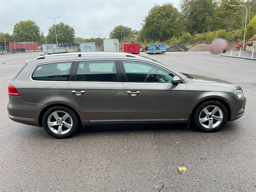 VOLKSWAGEN Passat Variant 2,0 TDI (Kommunbil) - Personbil: bild 4 VOLKSWAGEN Passat Variant 2,0 TDI (Kommunbil) - Personbil: bild 4