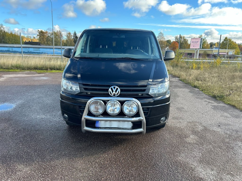 VW KOMBI 2,0 DSG - Dubbelhytt transportbil: bild 2 VW KOMBI 2,0 DSG - Dubbelhytt transportbil: bild 2