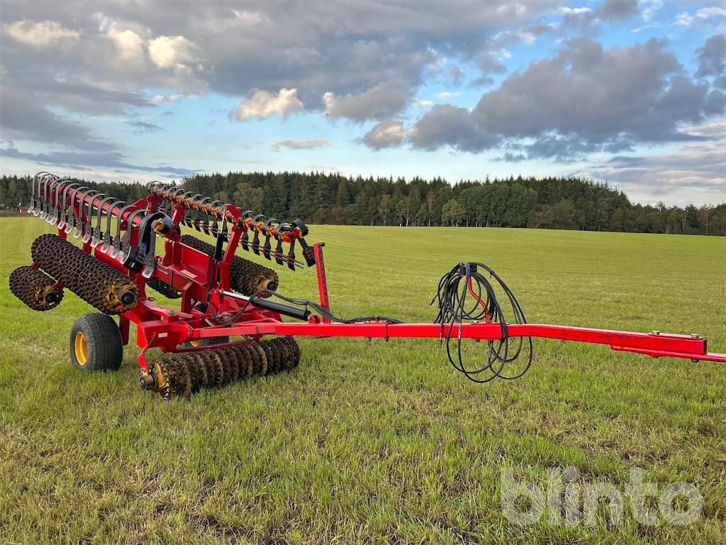 Väderstad rexius 820 - Maskin för jordbearbetning: bild 3 Väderstad rexius 820 - Maskin för jordbearbetning: bild 3
