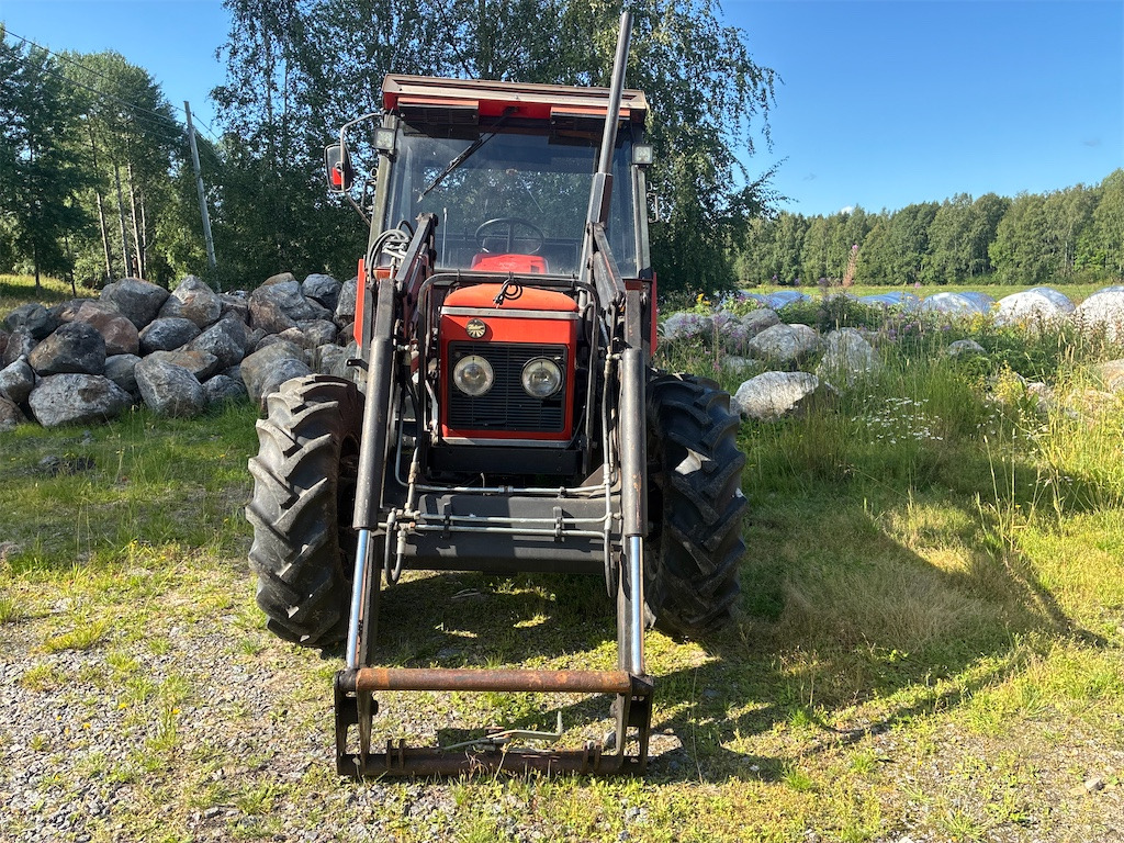 ZETOR 7045 - Traktor: bild 2 ZETOR 7045 - Traktor: bild 2