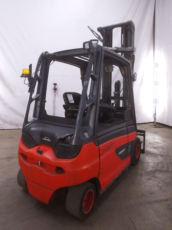 Linde E30L-01 - Eltruck: bild 2 Linde E30L-01 - Eltruck: bild 2