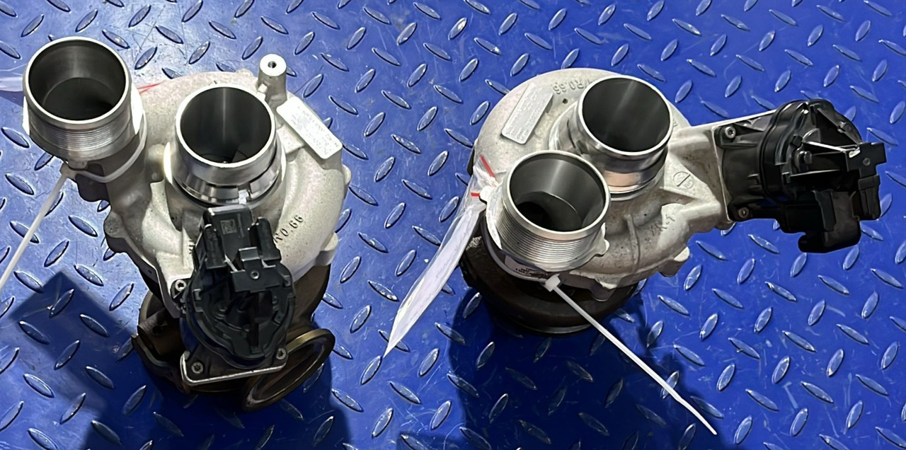 BMW Turbochargers S63 V8 7852372/7852373 - Turbo: bild 2 BMW Turbochargers S63 V8 7852372/7852373 - Turbo: bild 2