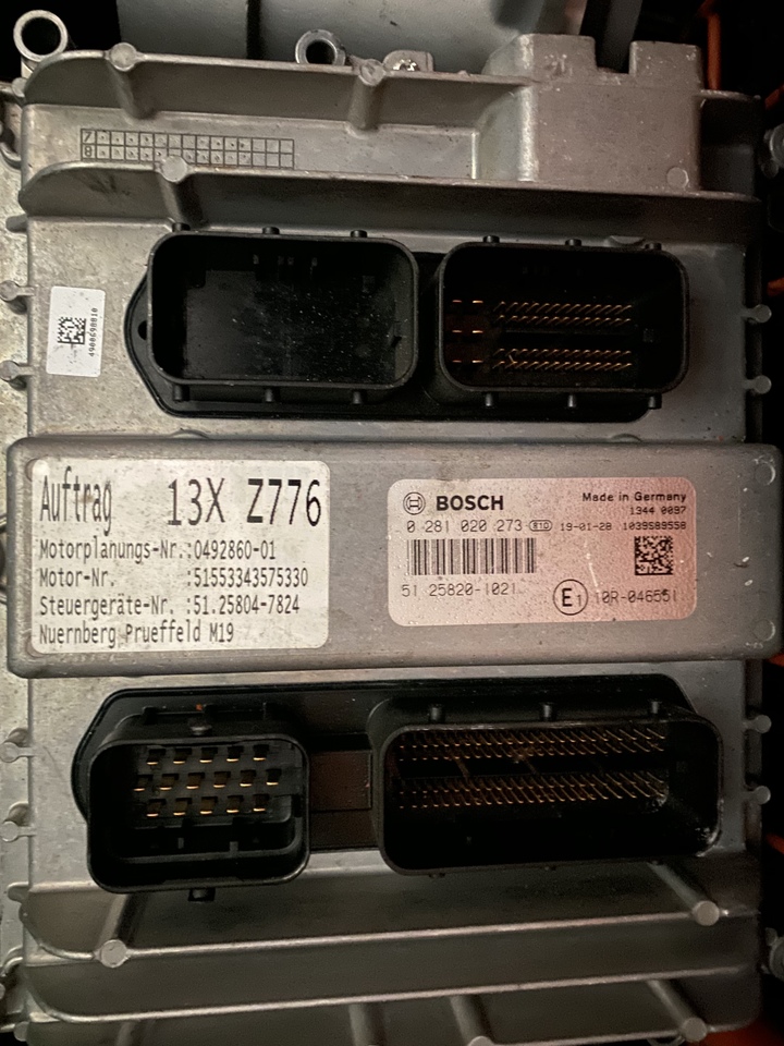 MAN TGX Euro 6 ECU 12.4L - Kontrollenhet för Lastbil: bild 1 MAN TGX Euro 6 ECU 12.4L - Kontrollenhet för Lastbil: bild 1
