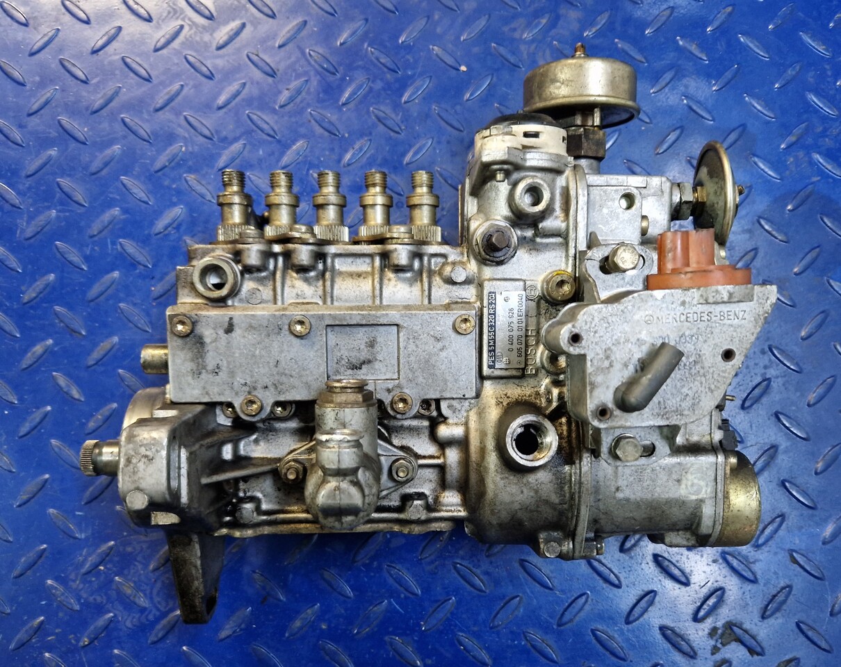 BOSCH INJECTION PUMP 0400075926 - Reservdelar för Övrig maskin: bild 1 BOSCH INJECTION PUMP 0400075926 - Reservdelar för Övrig maskin: bild 1