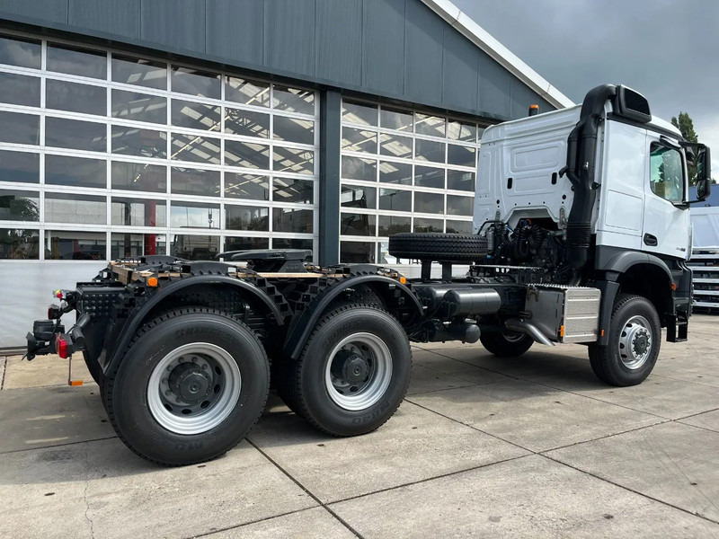 Mercedes-Benz Arocs 4058 AS 6x6 Tractor Head 180T Push Pull (Pre order) - Dragbil: bild 5 Mercedes-Benz Arocs 4058 AS 6x6 Tractor Head 180T Push Pull (Pre order) - Dragbil: bild 5