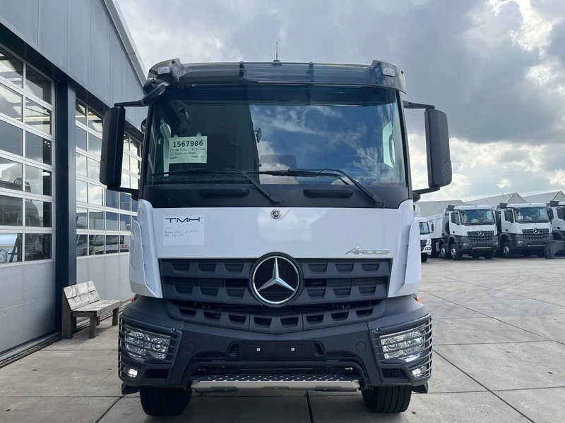 Mercedes-Benz Arocs 3340 6x6 Water Tank Truck - Tankbil: bild 5 Mercedes-Benz Arocs 3340 6x6 Water Tank Truck - Tankbil: bild 5