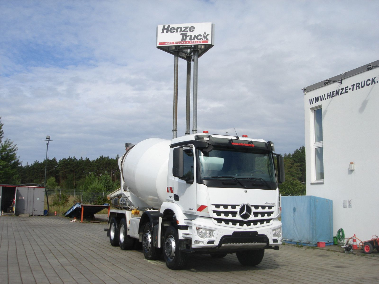 Mercedes-Benz Arocs 3240 B 8x4 - Betongbil: bild 1 Mercedes-Benz Arocs 3240 B 8x4 - Betongbil: bild 1