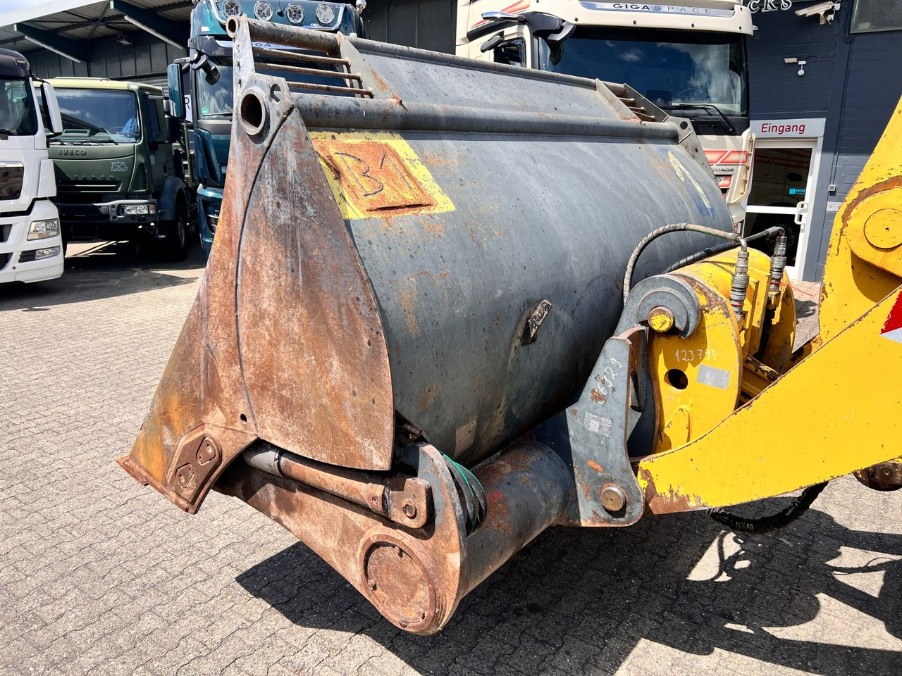 Komatsu WA 380-7 A Hochkippschaufel 4,5m³ Schnellwechsle - Hjullastare: bild 5 Komatsu WA 380-7 A Hochkippschaufel 4,5m³ Schnellwechsle - Hjullastare: bild 5