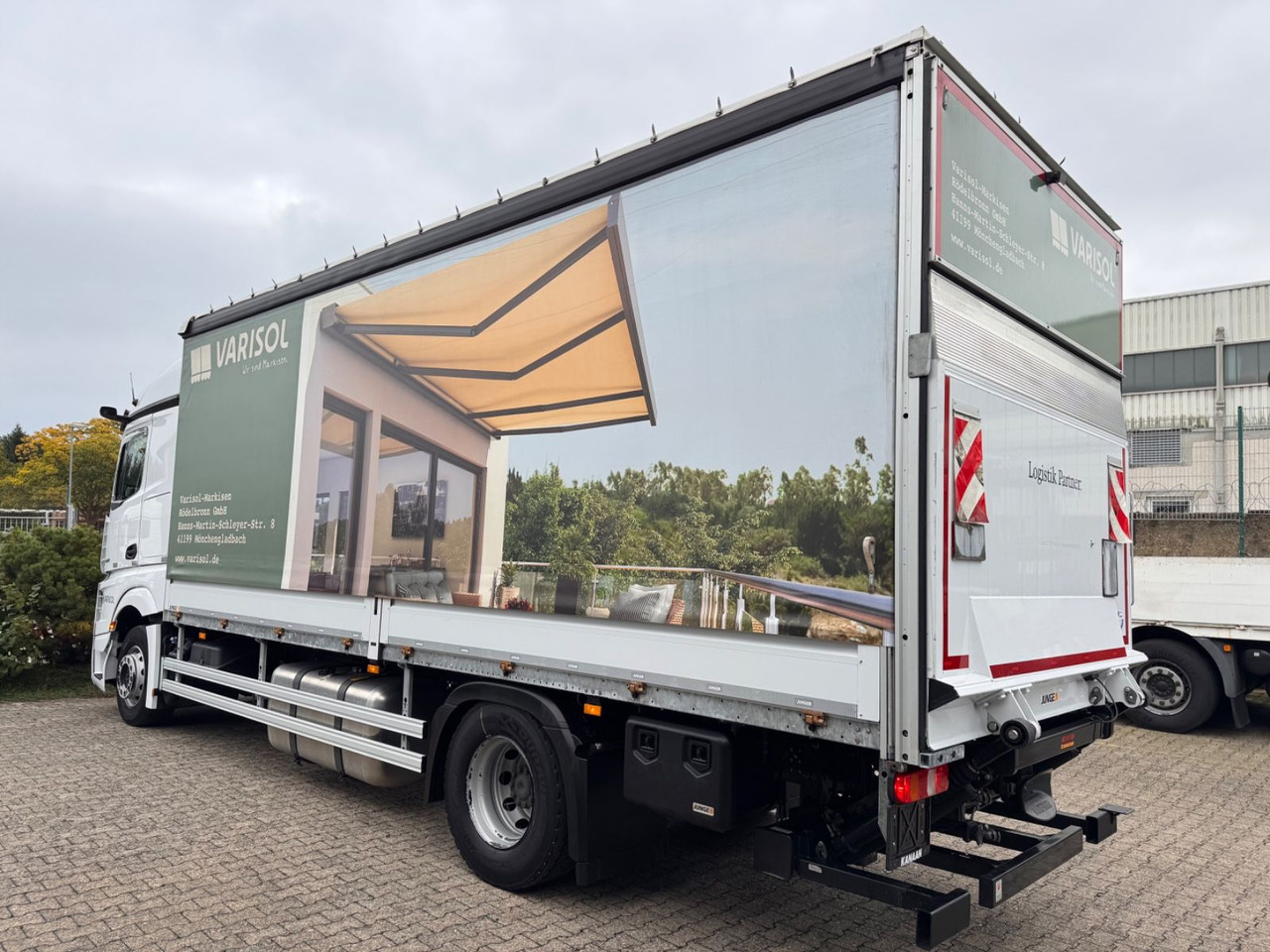Mercedes-Benz 1833 Actros 5 StreamSPace LBW - Kapellbil: bild 4 Mercedes-Benz 1833 Actros 5 StreamSPace LBW - Kapellbil: bild 4